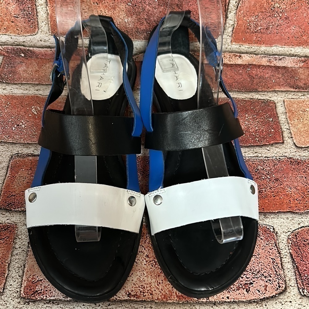 Tahari Aura Women's Black Sandals Size 7M Adjustable Elegant Luxury Comfort